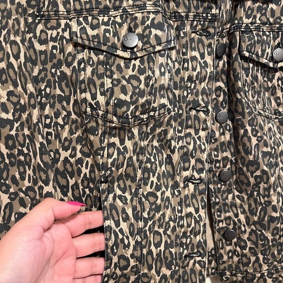 NWOT Cheetah Jean Jacket size extra large - Picture 4 of 6